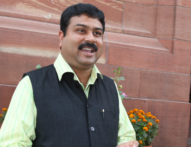 dharmendrapradhan_052714124126