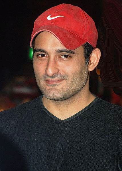 428px-Akshaye_Khanna_still2