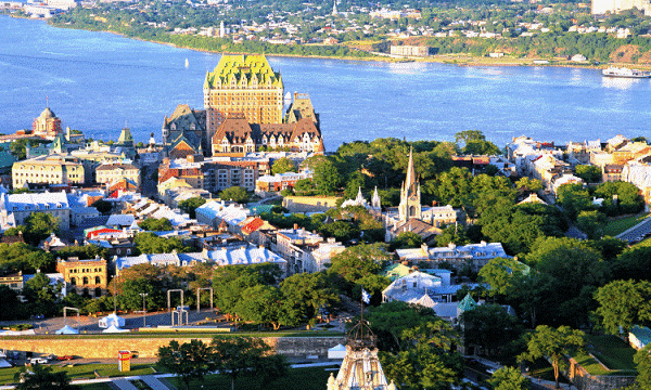 A luxury summer holiday in Quebec