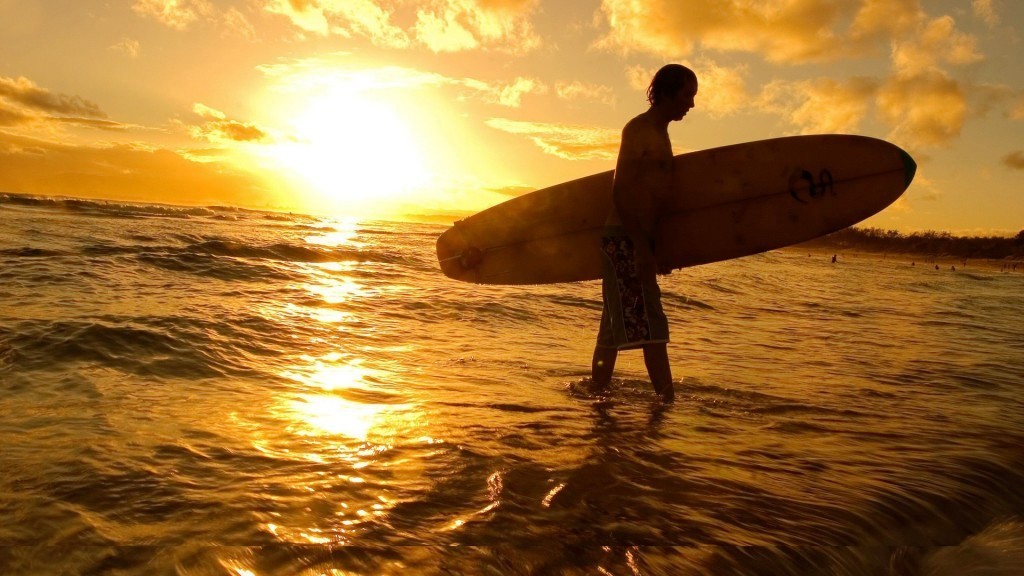 Happy-Summer-Holiday-Beach-HD-Wallpaper-14-1024x576