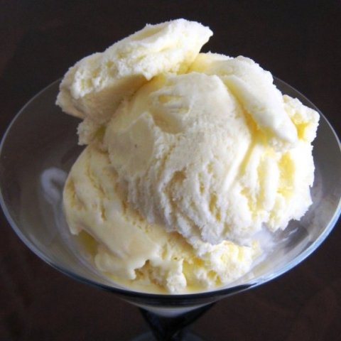 White-Vanilla-Ice-Cream-white-34727425-590-590