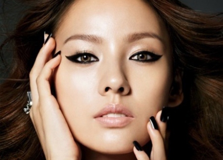 Did You Know That Cat-Eye Makeup Is The Latest Trend!