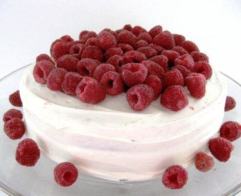 raspberry cake 8