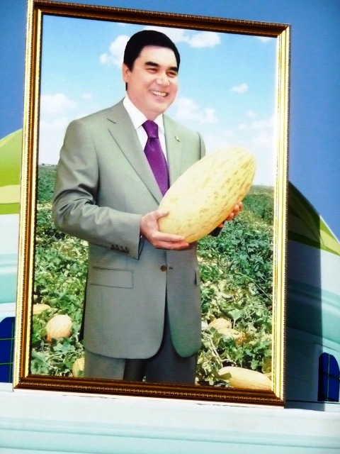 Turkmenbashi melon 11