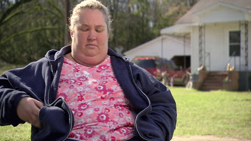 mama-june-reaction-gif-checking-phone