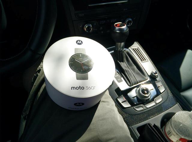 Moto 360 - 01