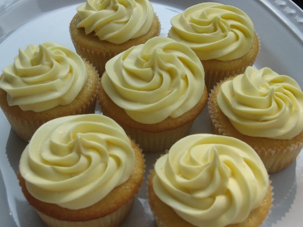 Lemon Cupcake Day  (11)