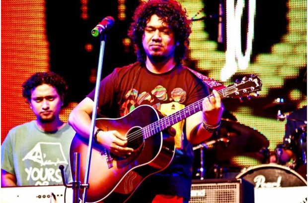 Papon and the East India Company