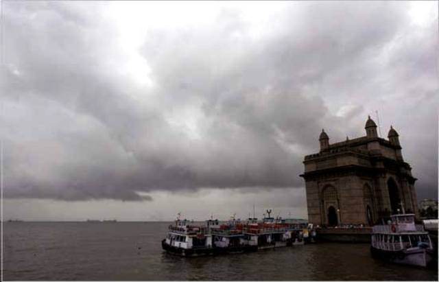 Mumbai Monsoons Images 04